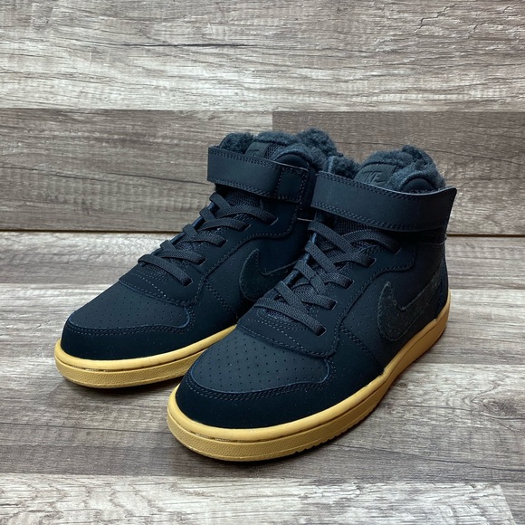 nike court borough mid wtr psv